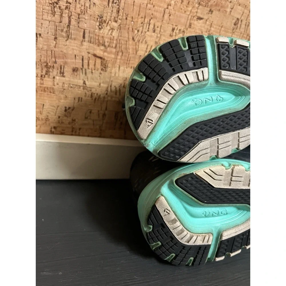 Brooks product pair